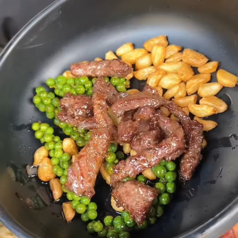 Cách chế biến Trâu cháy tiêu xanh