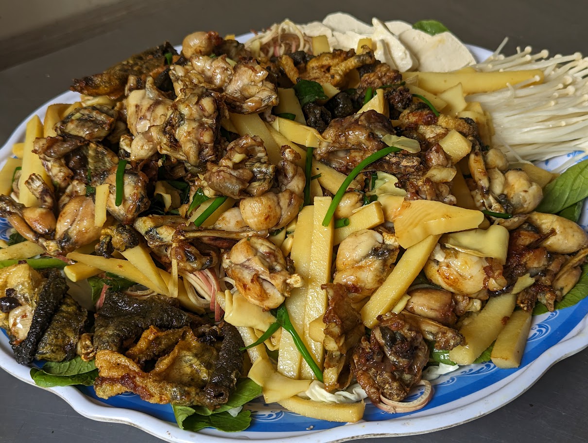 Cách chế biến Lẩu Ếch Măng Cay