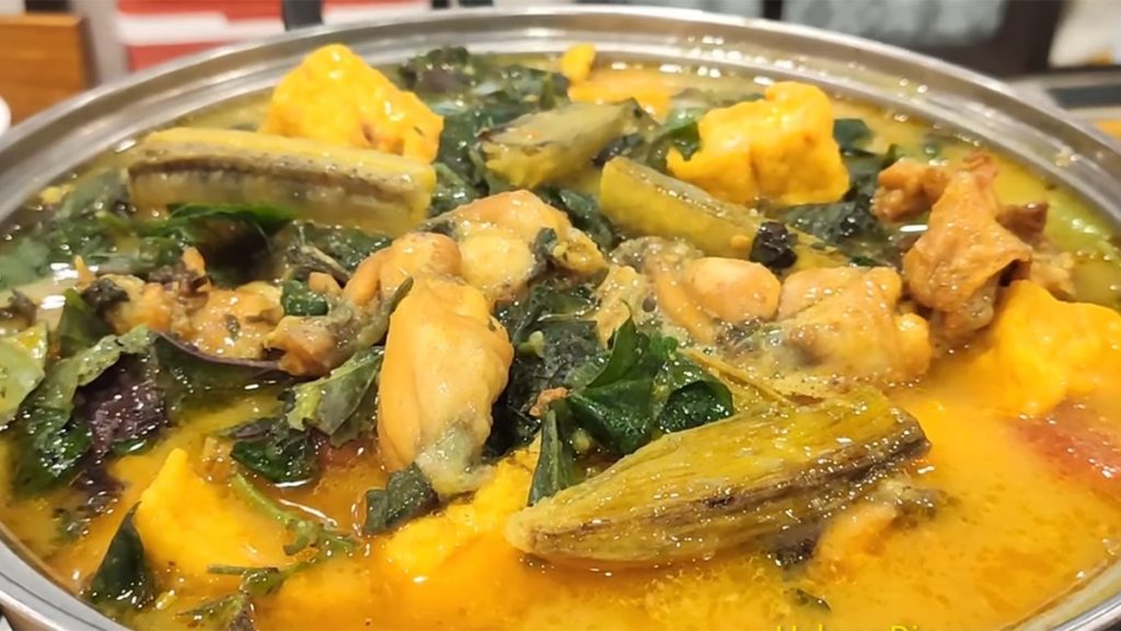 Cách chế biến Ếch om chuối đậu