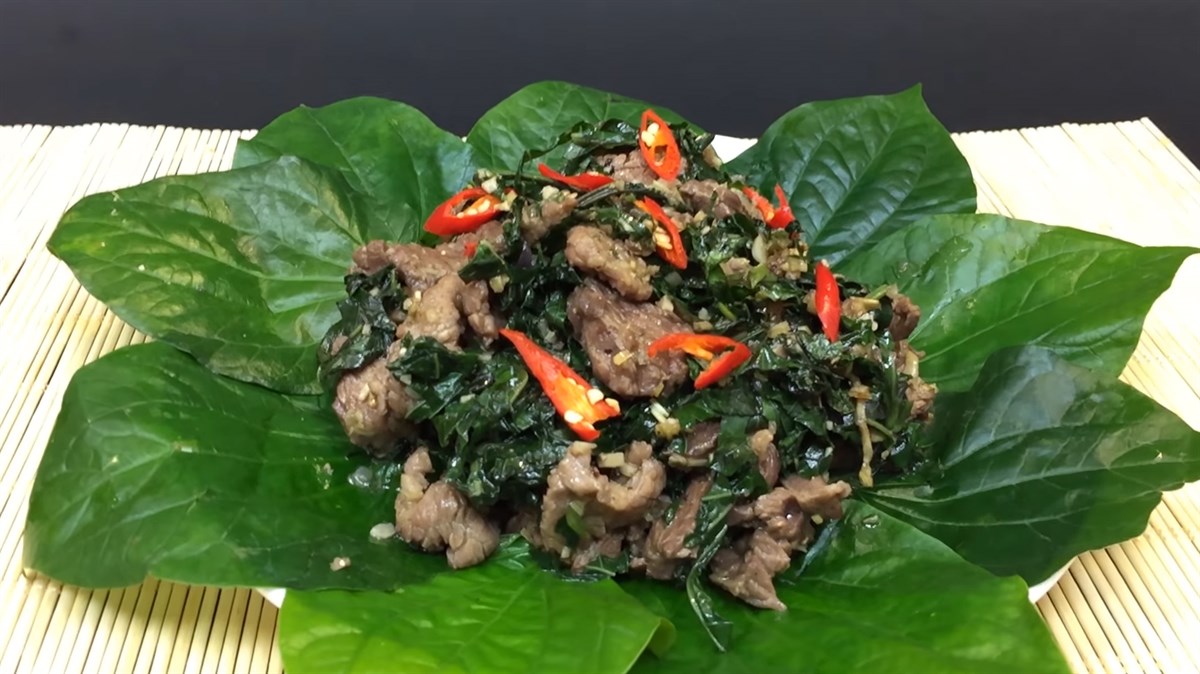 Cách chế biến Gầu bò xào lá lốt