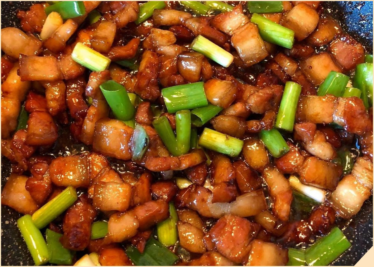 Cách chế biến Thịt lợn rang cháy cạnh