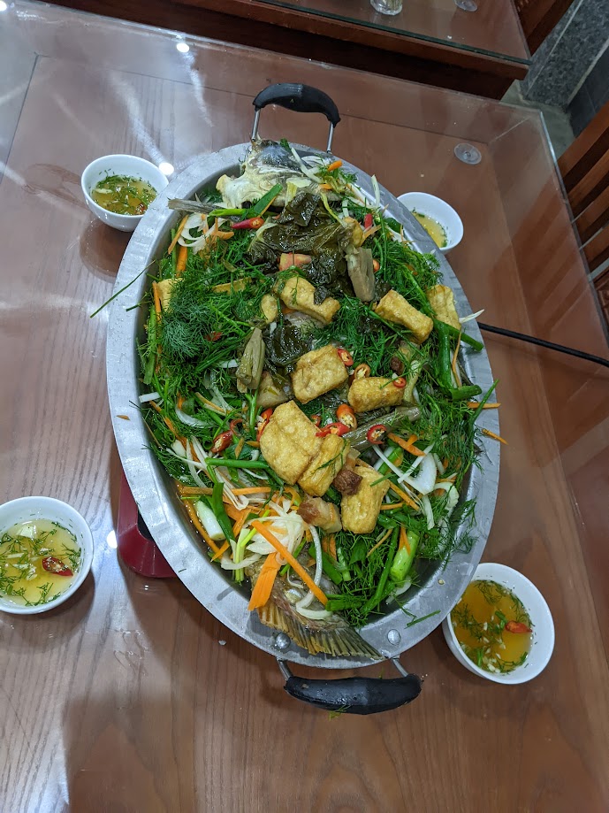 Lẩu Cá Chép Om Dưa món ngon bốn mùa