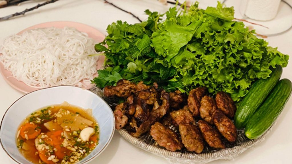 Cách chế biến Bún nem Hà Nội ngon chuẩn vị tại nhà