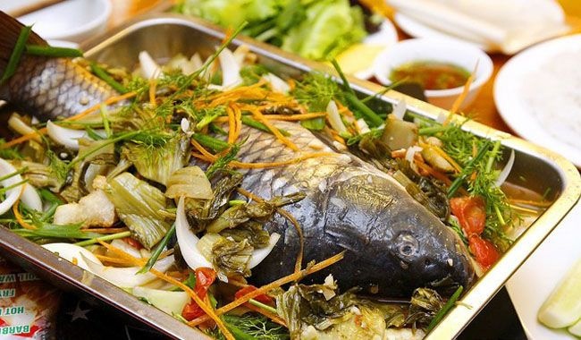 Lẩu Cá Chép Om Dưa đổi món ngày oi bức
