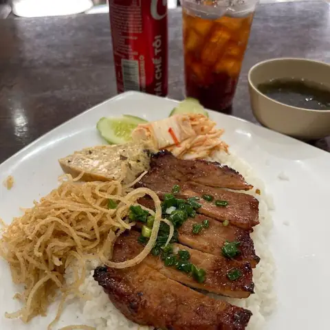 Cơm tấm trong chuyến đi – nhóm không quen nấu